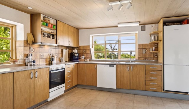 "Evgenia" - 2km to the inlet by Interhome