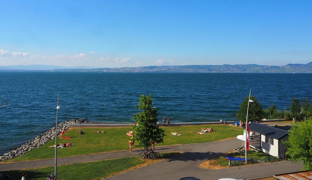 Evian Beau 3P / 67m2 on the beach and 15 minutes from the ski