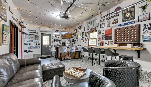 EVL Après4All: game rm,hot tub,steps 2 town&trails