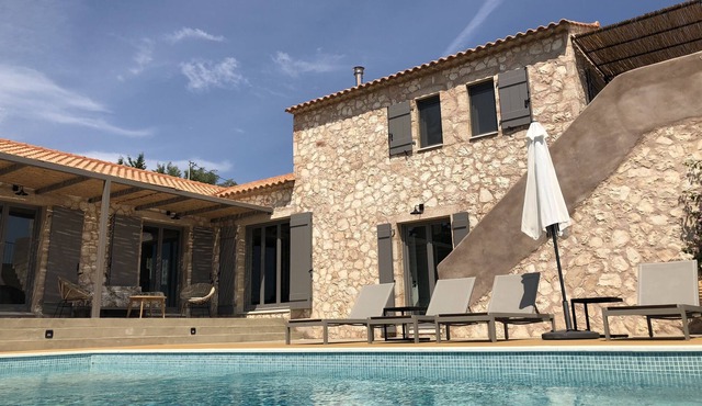 Evreti DREAMHOUSE Stone House With Private Pool & Sea View. A Paradise on Earth!