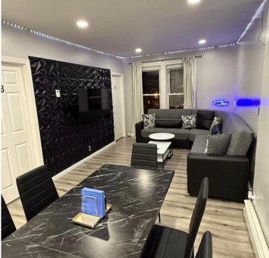 EWRBNB- Private bedroom in a Well Spaced Shared Apartment 4