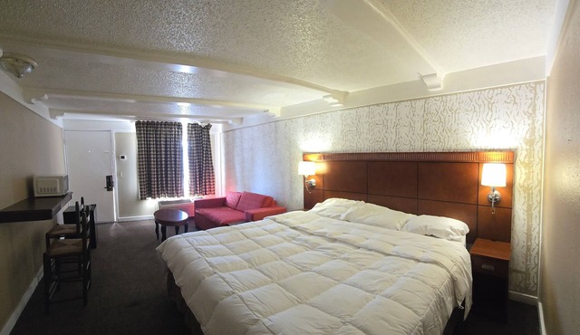 Exceed Inn Indianapolis Airport South
