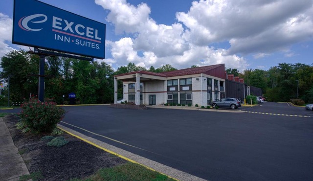 Excel Inn & Suites