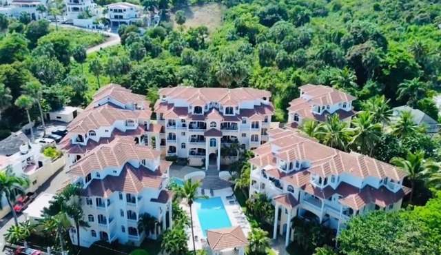 Excelente Condominio Frente a la Playa 2 Habitaciones 2 Camas muy Cerca de Todo