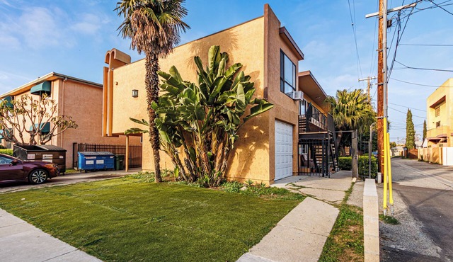 Excellent 1BD Berryman#10