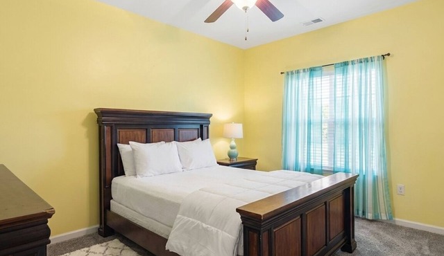Excellent 6-bedroom house with AC in charming Covington