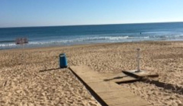 Excellent apartment with magnificent location brand new 50 meters from the beach