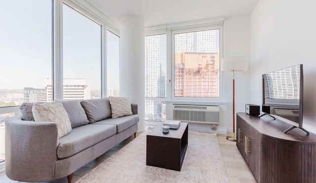 Excellent Jersey City 1BR w/Gym, W/D, A/C & Game Room, by Blueground