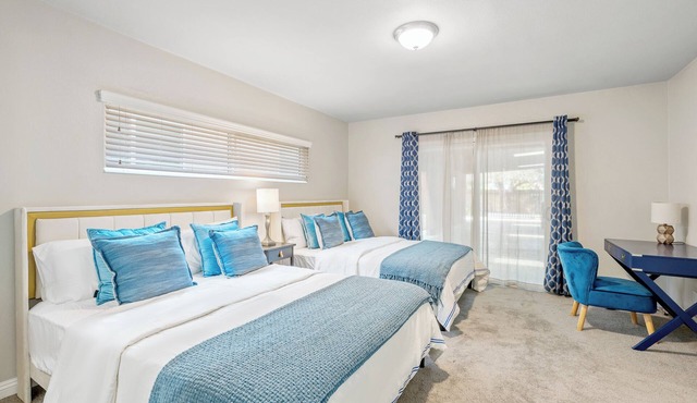 Excellent location/near Disney/Universal Studios/8BR/4.5BA/quiet/beautiful