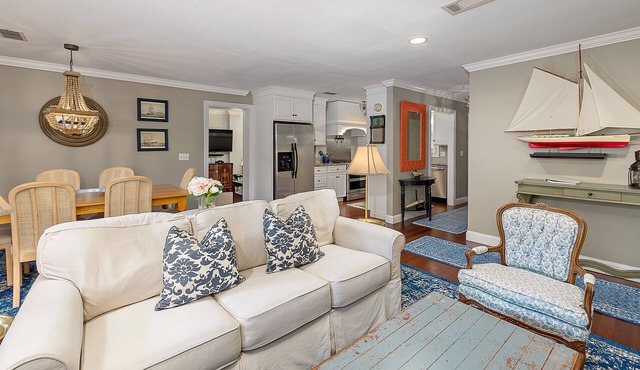 Excellent Location! Close to Restaurants, Shopping and Beach | Private large backyard | Community Pool Access