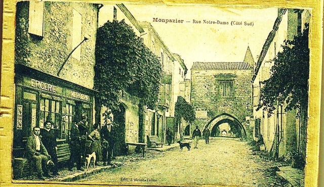 Excellent recently renovated town house originally constructed in 1352 in centre