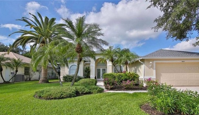 Excellent Sarasota Location In Gated Stoneybrook Golf Community