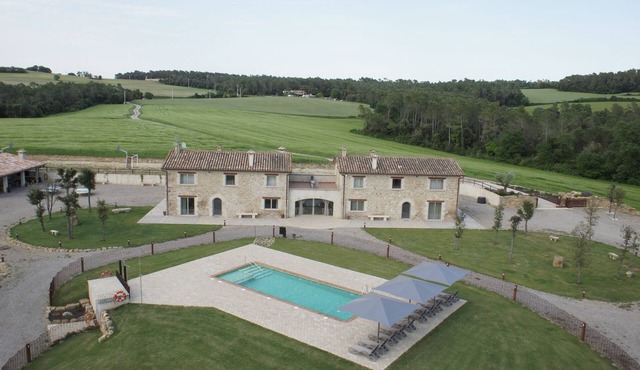 Excepcional Casa Rural Aislada en Paraje Idílico Ideal Para Familias y Grupos