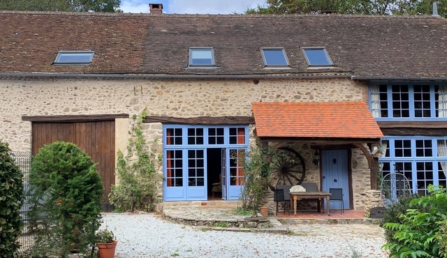 Exceptional 6 Bedroom 18th Century Home with private heated pool and hot tub.