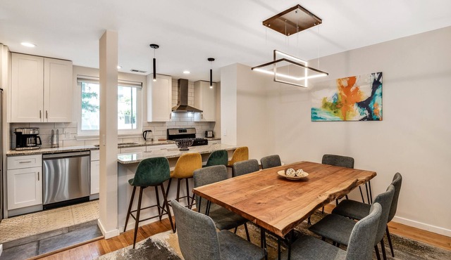 Exceptional 4BR/4BT +1CarParking +Outdoor Spaces!