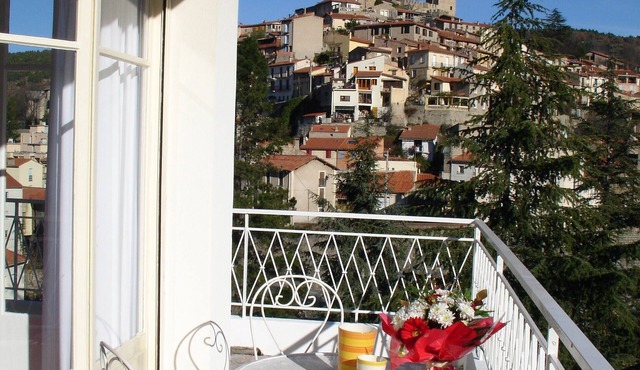 Exceptional apartment south wide open nature of Vernet les Bains