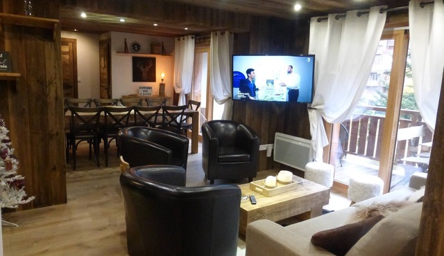 exceptional apartment 90m2 12 beds at the foot of a covered parking track