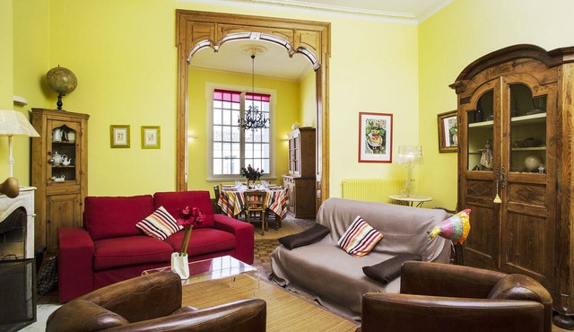 Exceptional apartment in the heart of the city center - linen and cleaning provided - tram