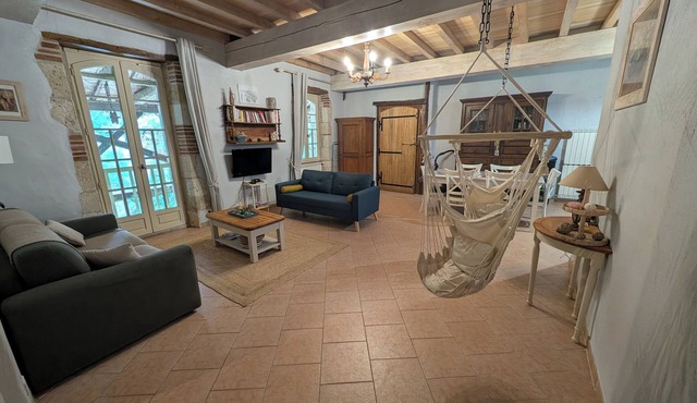 Exceptional apartment in a 14th c. mill. Pets welcome!