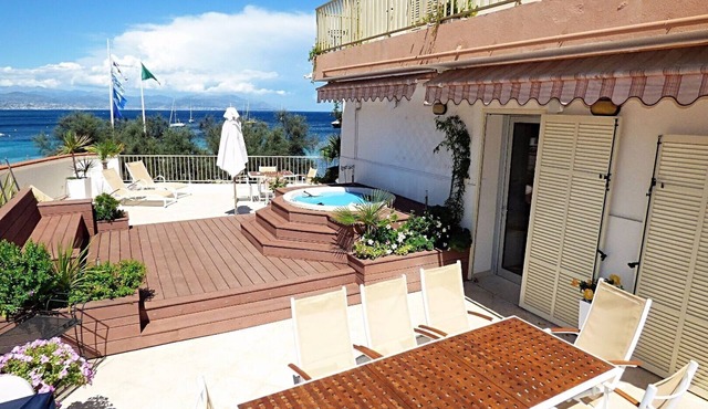 EXCEPTIONAL APARTMENT ON AN EXCEPTIONAL SITE