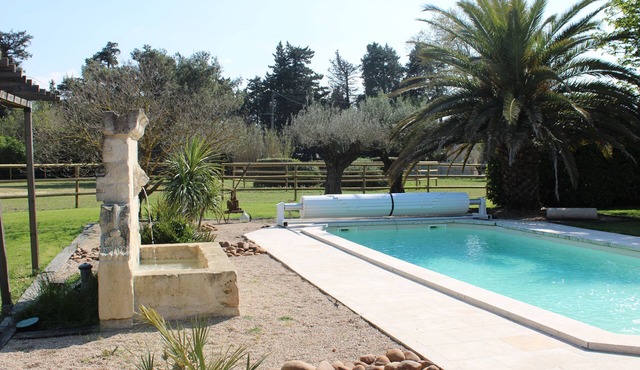 EXCEPTIONAL BED & BREAKFAST IN A PROVENCAL MAS with gourmet breakfast