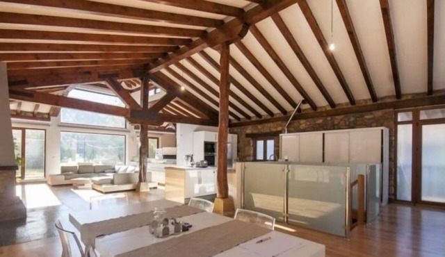 Exceptional chalet close to Cabárceno
