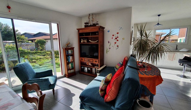 Exceptional villa close to the sea! Terrace, garden, city, forest