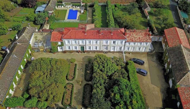 Exceptional house near La Rochelle, heated pool, many leisure activities