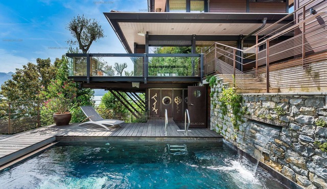 Exceptional Hollywood Villa on the Shores of Lake Annecy