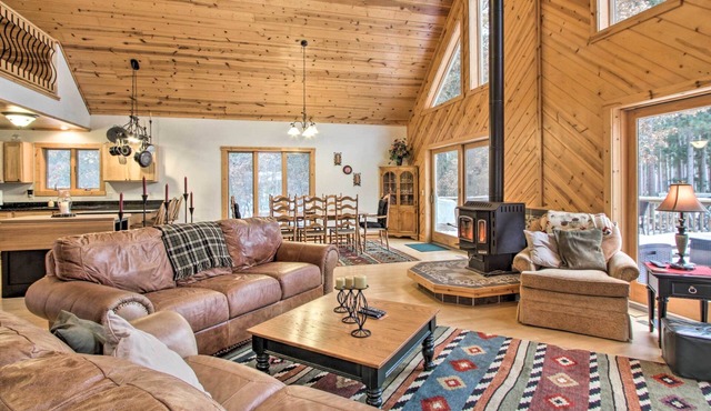 Exceptional Home w/Deck ~ 3 Miles to Sand Valley