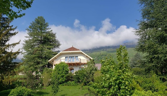 Exceptional Lac du Bourget view, 50m2, sleeps 2 to 4