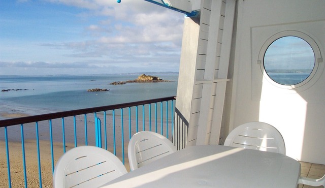 Exceptional location for this seafront apartment