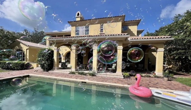 Exceptional Luxury Home near airport and beaches!