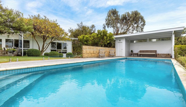 Exceptional Private Portsea Resort