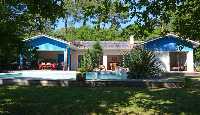 exceptional, quiet, golf on 27 holes character villa, heated pool