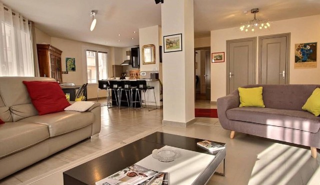 Exceptional renovated 4-room apartment, dream apartment in the heart of Lyon