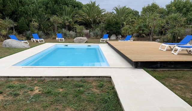 Exceptional site property in park of 80. 000 M2 approx.