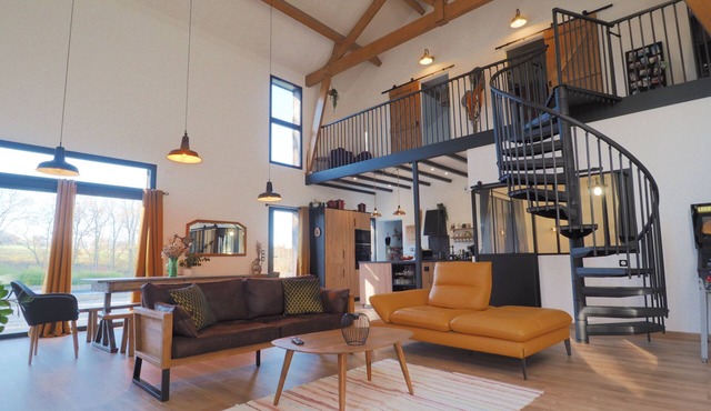 Exceptional stay in Périgord : Tobacco drying house, Heated swimming pool