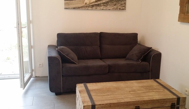 Exceptional T2, Garden, South exposure, 400 M Beach