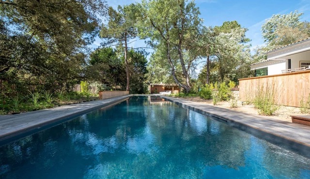 Exceptional villa - 25-meter pool