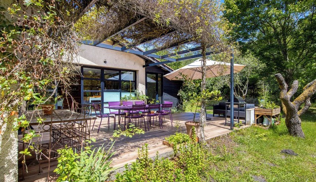 Exceptional Villa – Elegance, Light & Nature in the Heart of Médoc