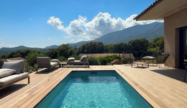 Exceptional villa with pool Porto Vecchio