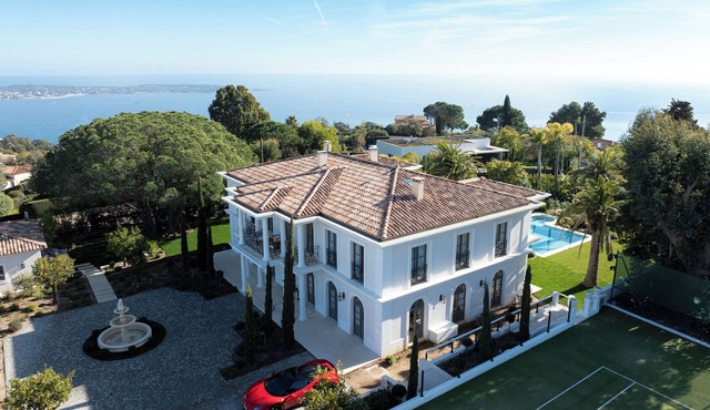 Exceptional Villa in Cannes: Swimming pool, Mediterranean views and top-of-the-range services