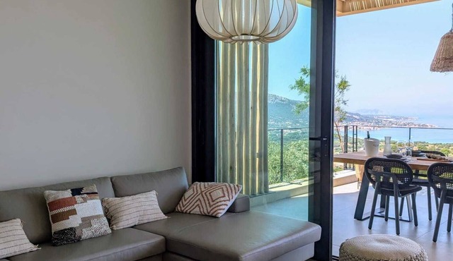 Exceptional villa with pool in Corbara near Ile-Rousse, incredible view