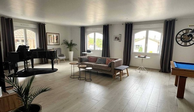 Exceptional whole house at L'Obsidienne, Billiards, Piano 20 mn from Nancy