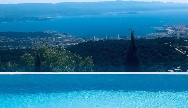 Exceptionnel ! Hauteurs D'ajaccio, Splendide Villa Contemporaine