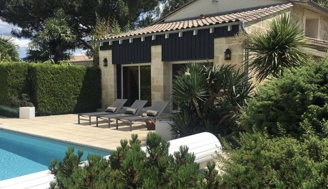 Exceptionnel Proche Bordeaux Maison de Charme Jacuzzi Sauna Piscine Privatifs