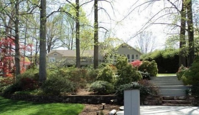 Exclamation Pointe: Flat lot, Wifi, Kayak, incredible dock, great part of the lake, golf course community
