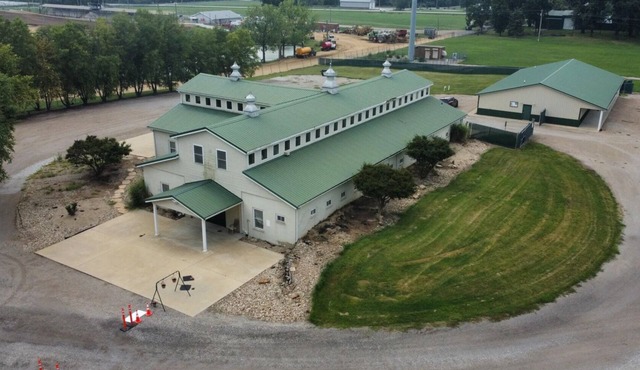 Exclusive 10,000sqft Lodge On Private Resort