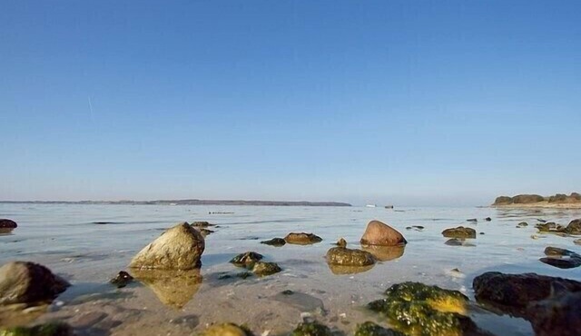 Exclusive 112m² luxury vacation home directly on the lake